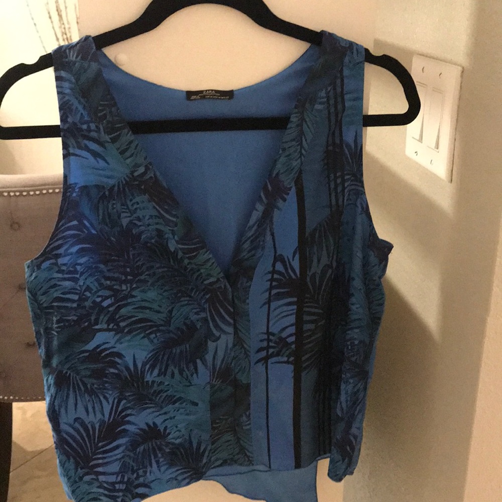 Silky blue/black crop top